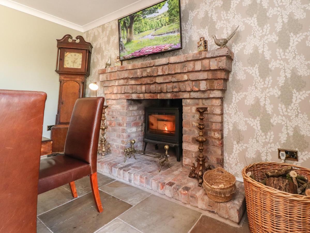 Вилла Moor End Manor Poulton-le-Fylde Экстерьер фото
