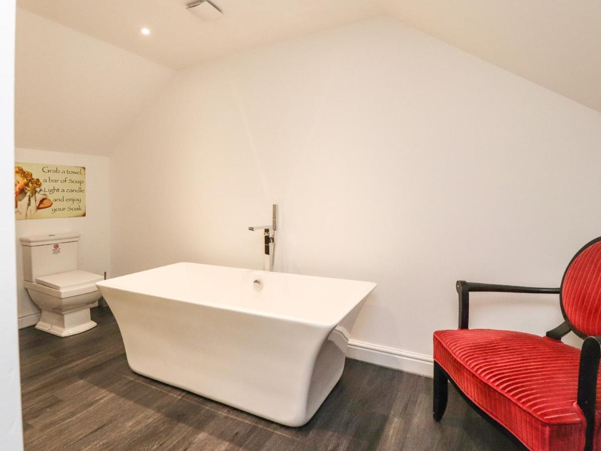 Вилла Moor End Manor Poulton-le-Fylde Экстерьер фото