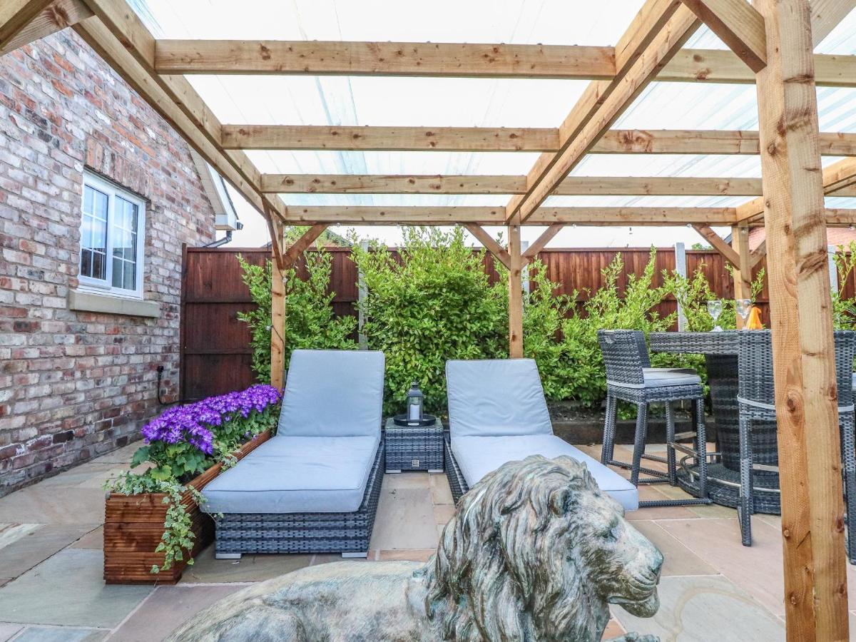 Вилла Moor End Manor Poulton-le-Fylde Экстерьер фото