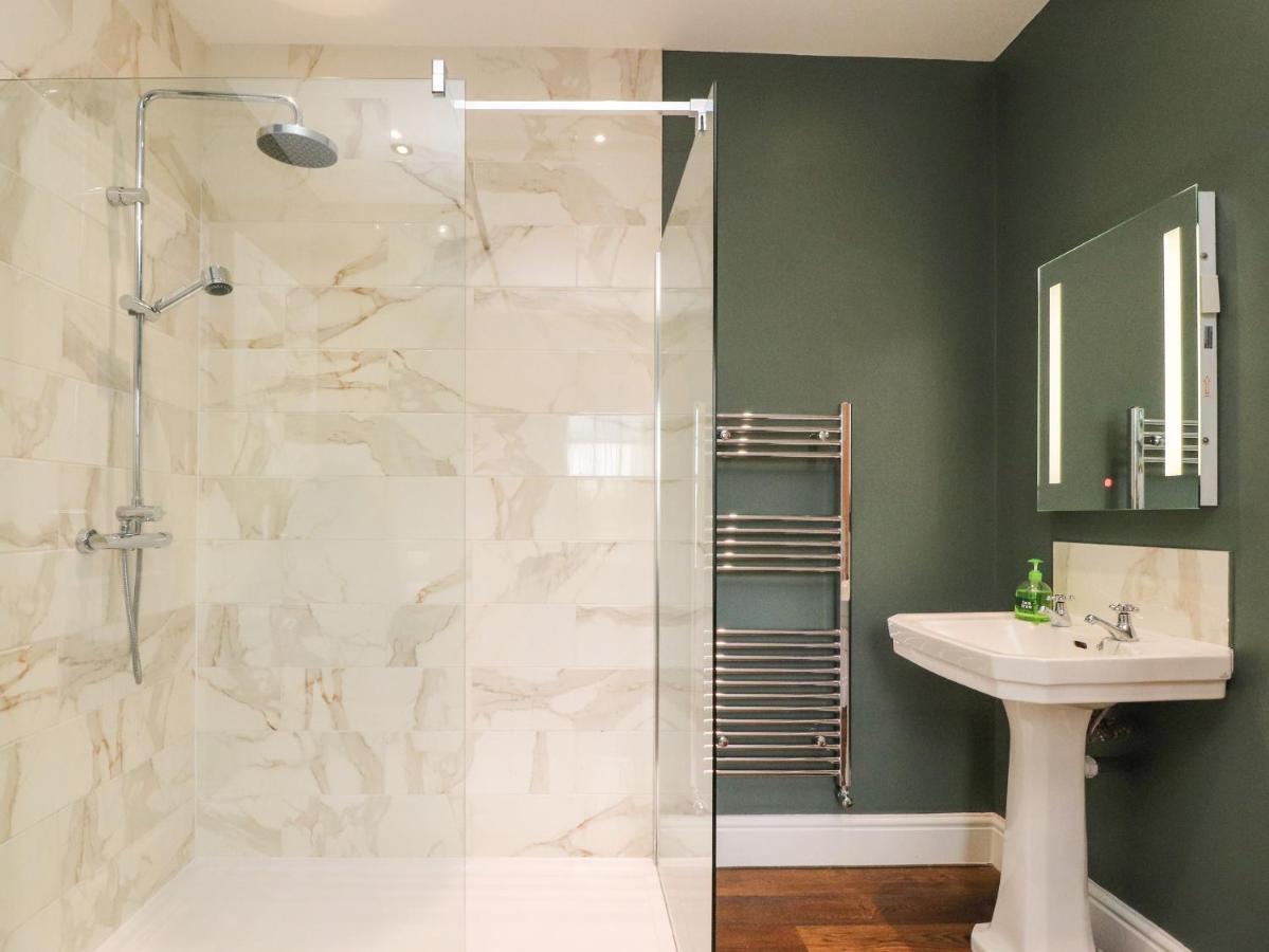 Вилла Moor End Manor Poulton-le-Fylde Экстерьер фото